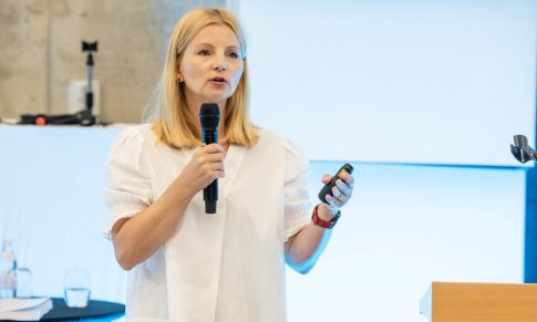 Sveika mokyklos kultūra: kaip sukurti aplinką, kurioje mokytojas nori dirbti?